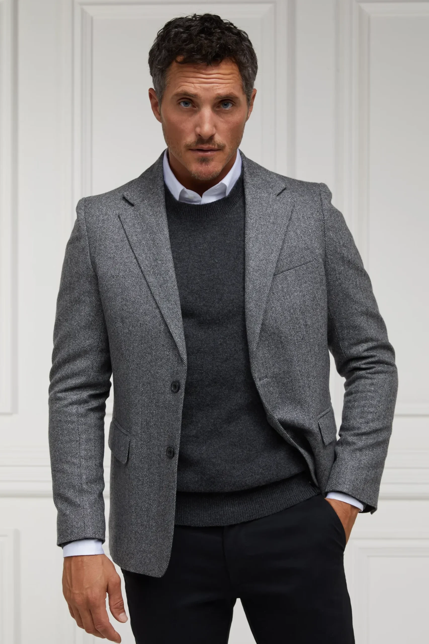 Holland Cooper Byron Crew Neck Knit Charcoal New