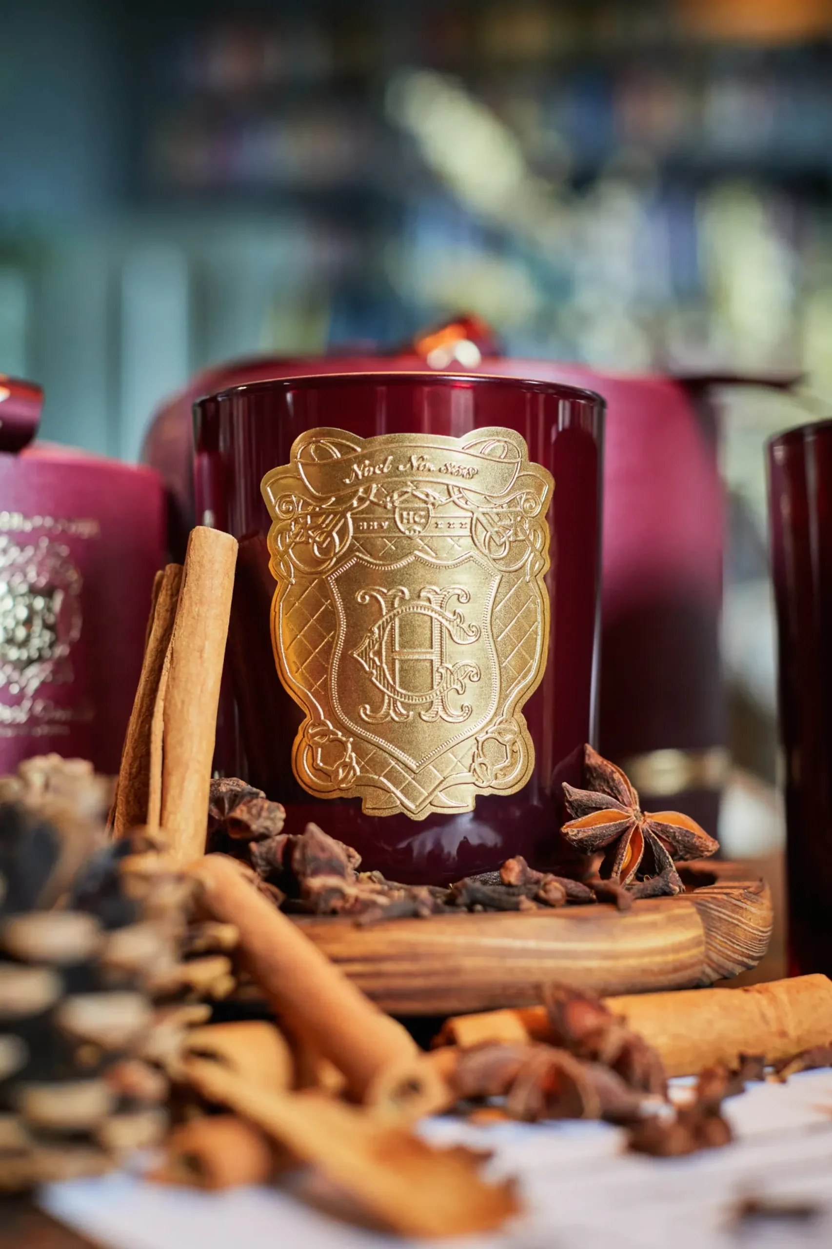 Holland Cooper Double Wick Candle Noel Best