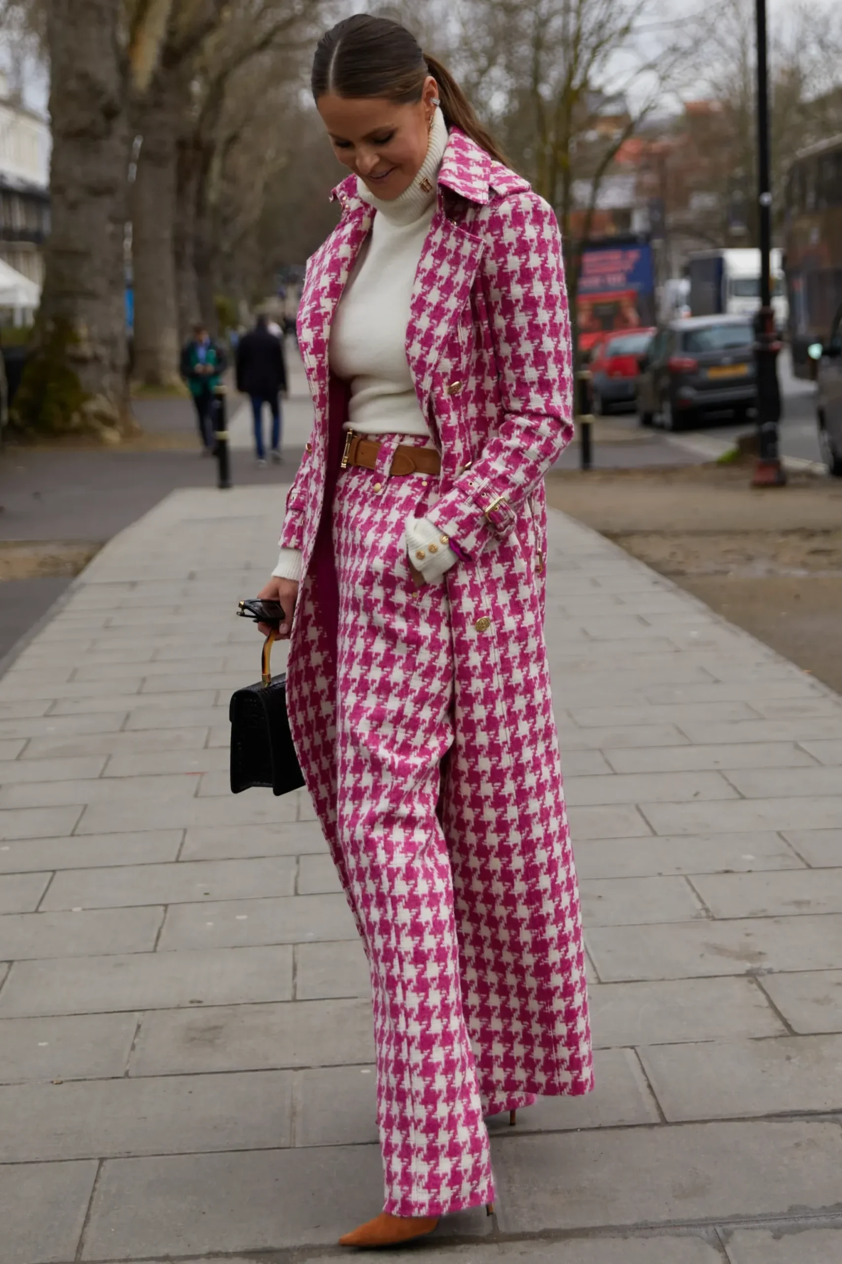 Holland Cooper High Waisted Straight Trouser Hot Pink Large Scale Houndstooth
