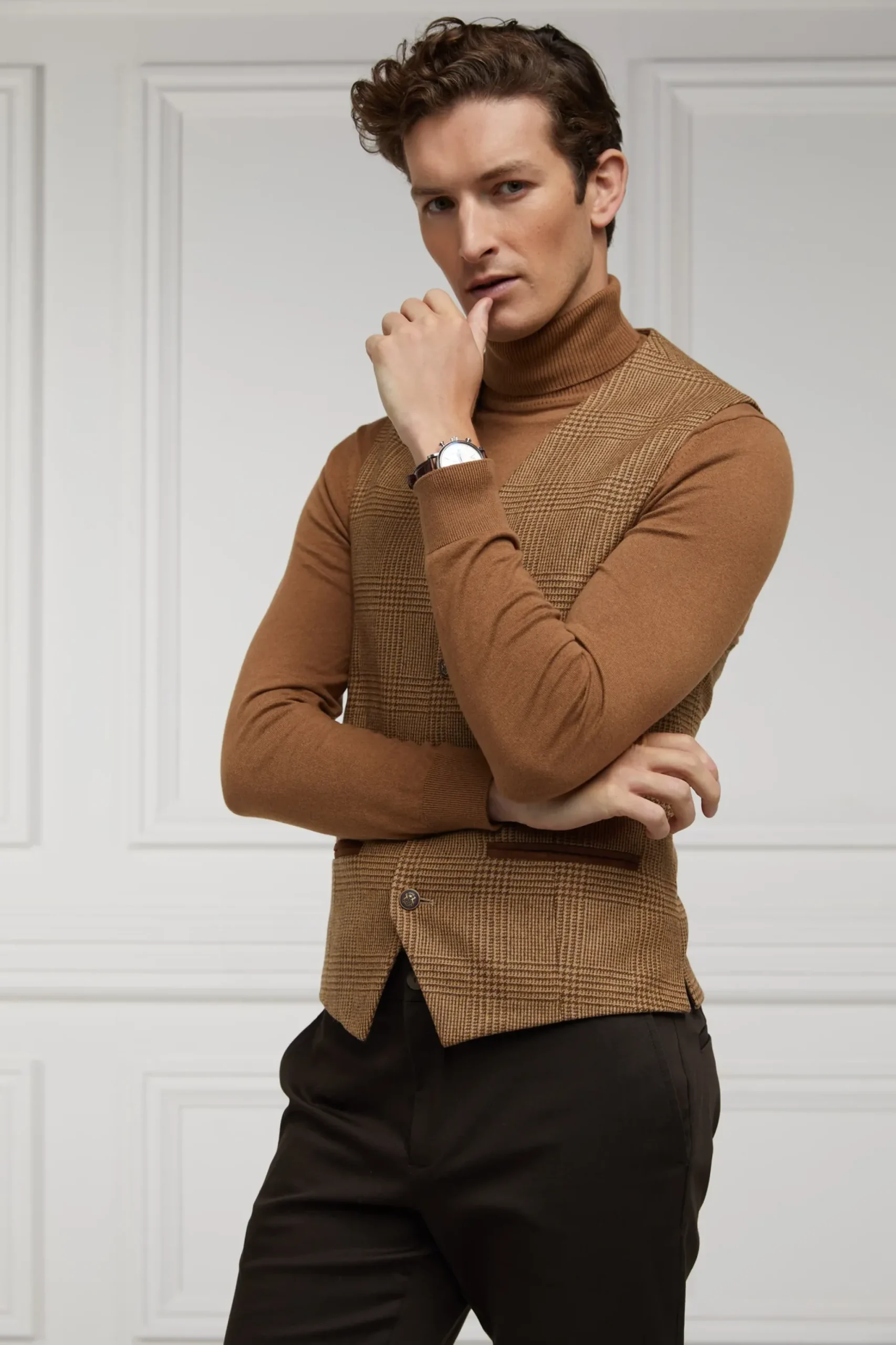 Holland Cooper St James Waistcoat Tawny Hot