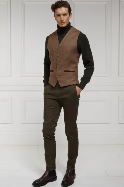 Holland Cooper St James Waistcoat Clarence Check Merlot Clearance