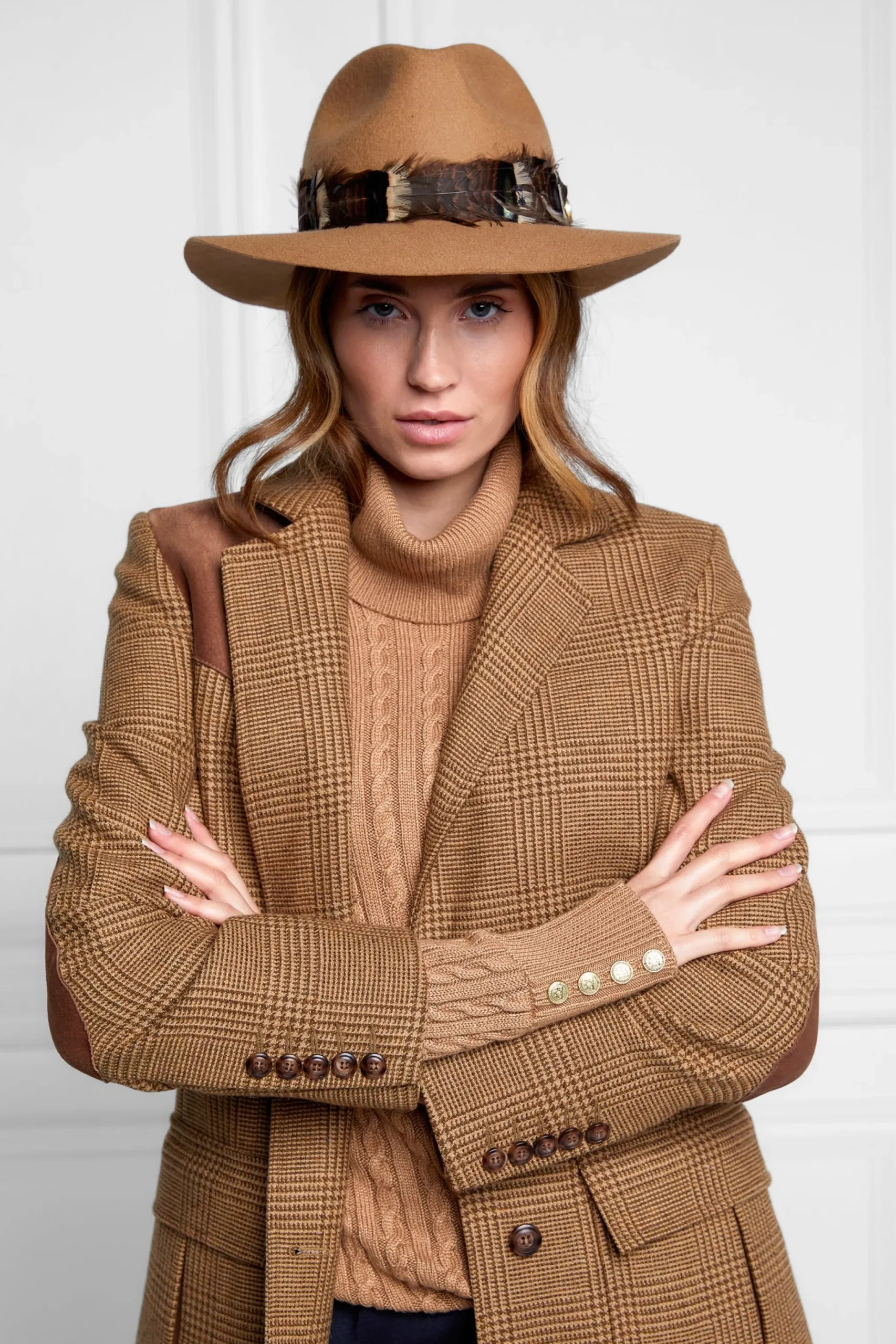 Holland Cooper Trilby Hat Iridescent Feather Band Camel Clearance